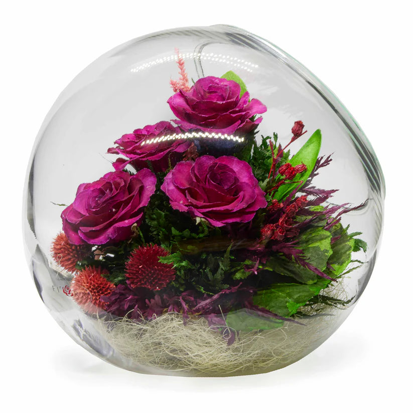 Elegant Long-Lasting Roses and Gerbera in a Glass Vase