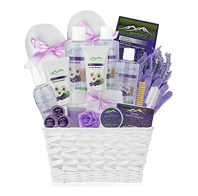 19-Piece Lavender Luxurious Bath & Body Chamomile Gift